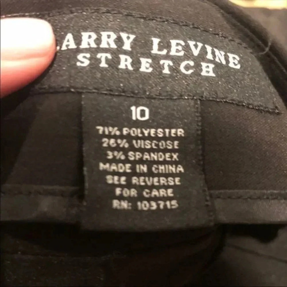 - Larry Levine stretch layered black skirt - Picture 4 of 8